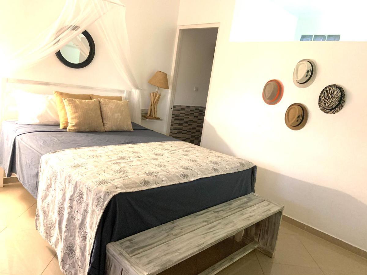 El Monte Azul Bed and Breakfast Las Galeras Esterno foto